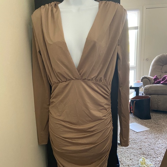Shein Tan shiny long sleeve dress. - Picture 5 of 6